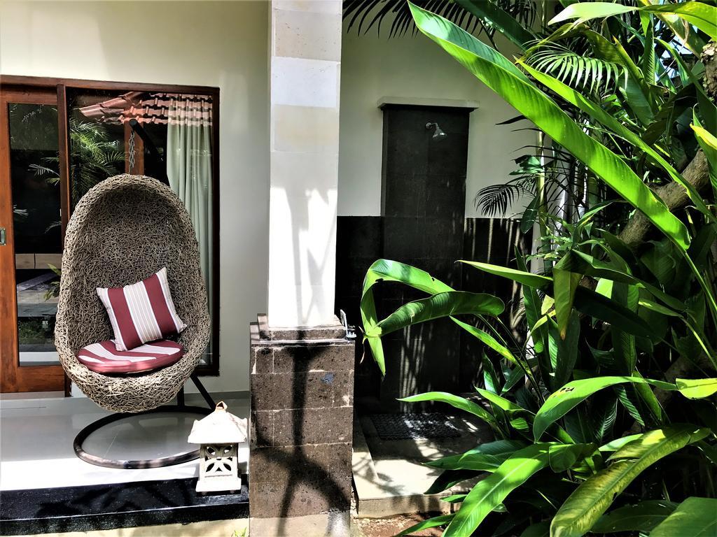 Rumah Indah Villa Seminyak Rum bild