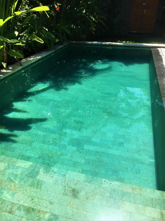 Rumah Indah Villa Seminyak Rum bild